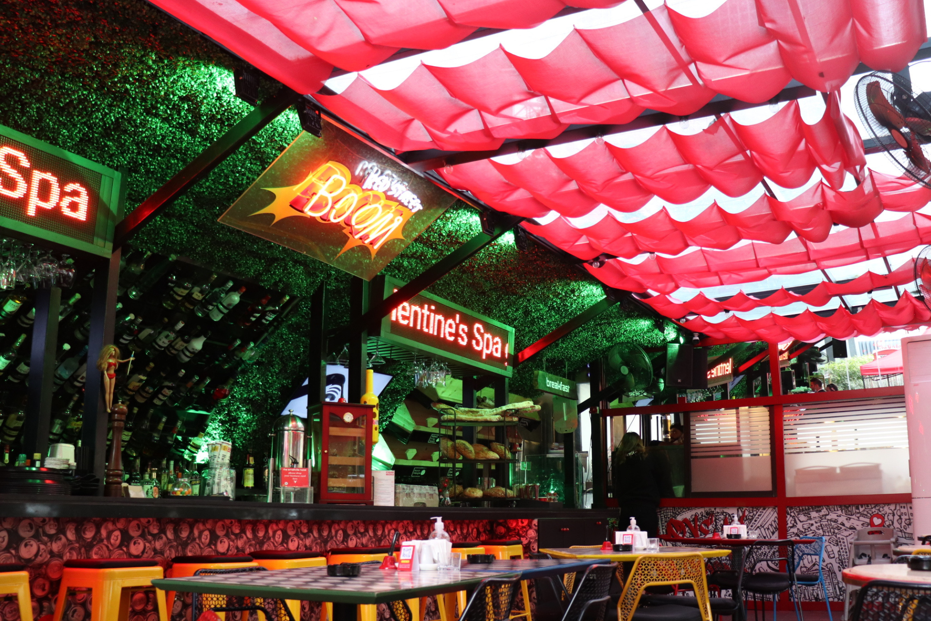 The Smallville Hotel | Top Restaurants in Badaro – Discover Local Eats restaurants in badaro american restaurant