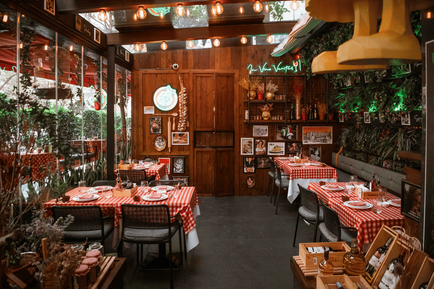 The Smallville Hotel | Da Sophia Italian Restaurant Untitled design - 2024-07-05T130711.278