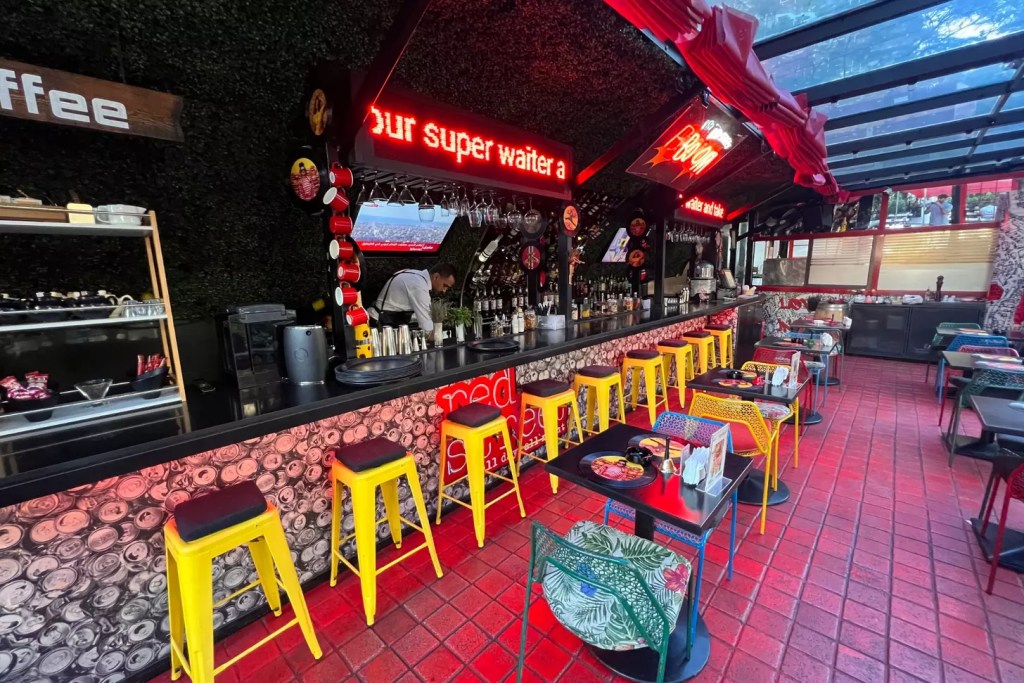 Red Street Boom – Top Burger Spot in Beirut among Fine Dining Restaurants Red Street Boom – Top Burger Spot in Beirut among Fine Dining Restaurants